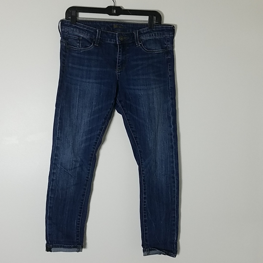 Kut from kloth size 8 straight leg jeans